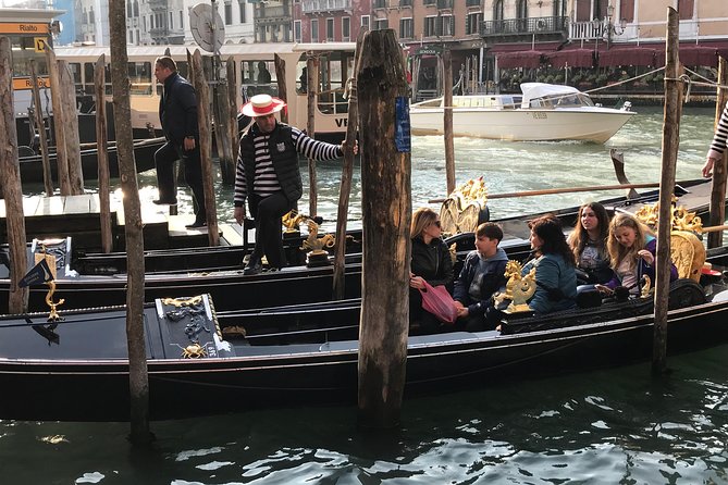 From Verona: Day trip to Venice with tour guide - The boat approach through Tronchetto and Giudecca