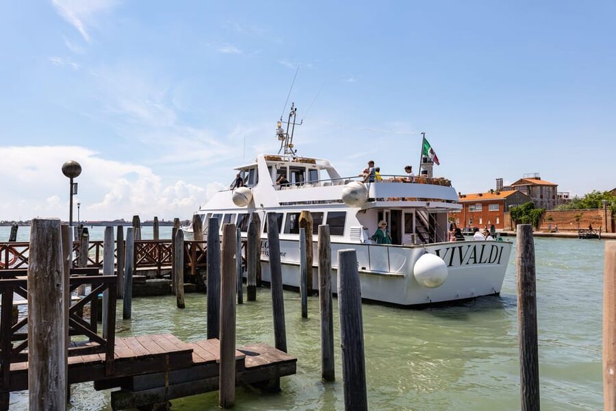 Full-day boat tour to Murano Burano Torcello from Chioggia - Murano and the Ellegi glassmaking visit