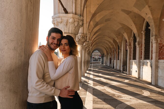 Glam photoshoot in hidden Venice! (up to 4) - Why a short Venice photo shoot can be worth it