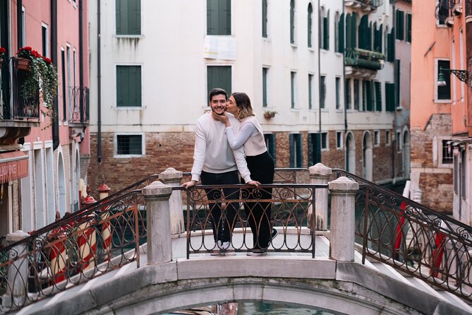 Glam photoshoot in hidden Venice! (up to 4) - What you receive after the camera stops