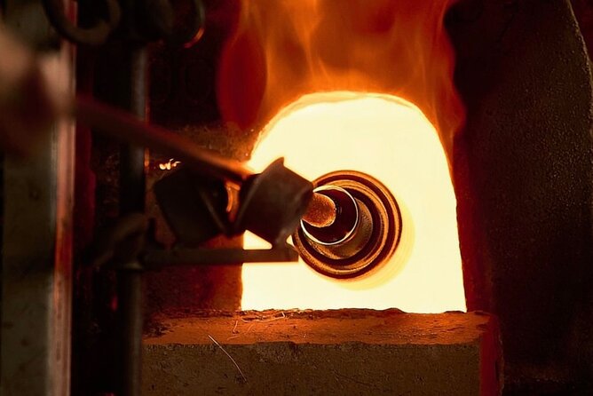 Glass Blowing Demonstration : pickup by wood boat Taxi + local guide - Why Murano glass is worth seeing in person