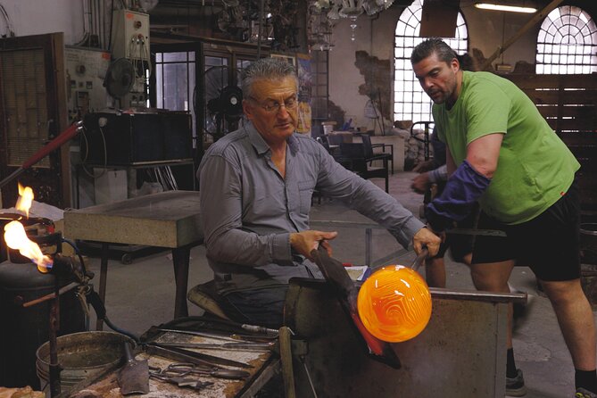 Glass Blowing Experience with Glass Master - Watching the master turn heat into art
