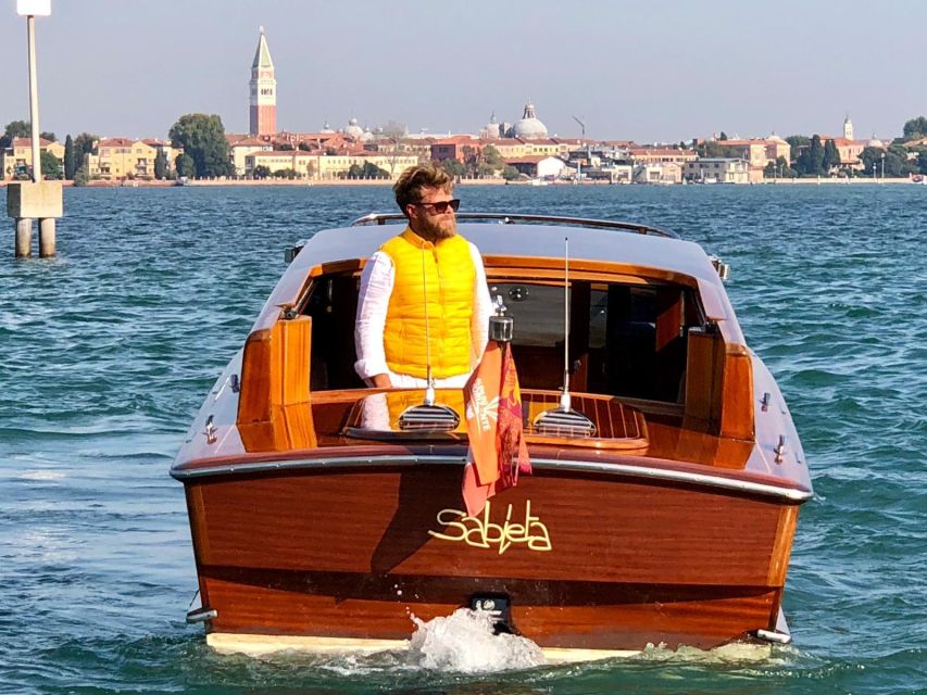 Grand Canal Boat Tour & Murano - What the private water taxi adds