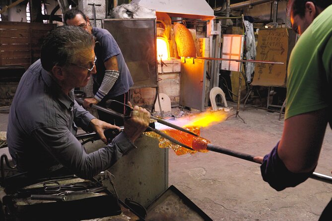 Grand Canal, Murano Glass Factory + glass blowing experience! - Arriving at Gino Mazzuccato Murano Glass