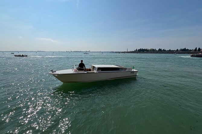 Grand Canal, Murano Glass Factory + glass blowing experience! - The factory collection and the shop
