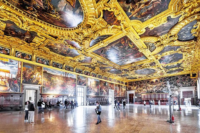 Great Venice St Mark's Square & Doge's Palace Guided Tour for Kids & Families - Starting at Museo Correr and St. Mark’s Square