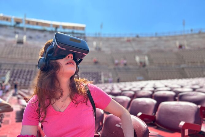 Guided tour of the Verona Arena with Virtual Reality - Entering Arena di Verona after a 30-minute introduction