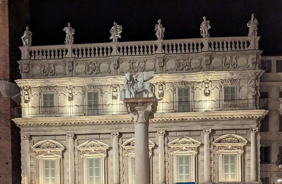 Guided Walking Tour in Verona - Key points to know before you book