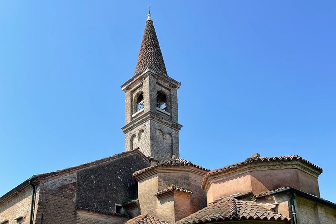 Half Day Boat Tour between Venice and the Islands - Four Islands, One Small Boat