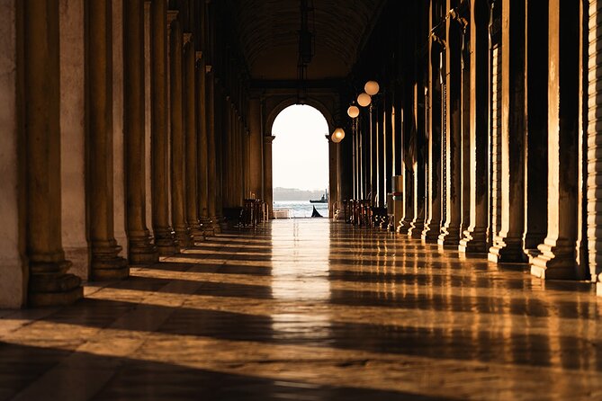 Hidden Venice Photo Tour with your phone! - Capturing Venice as it wakes
