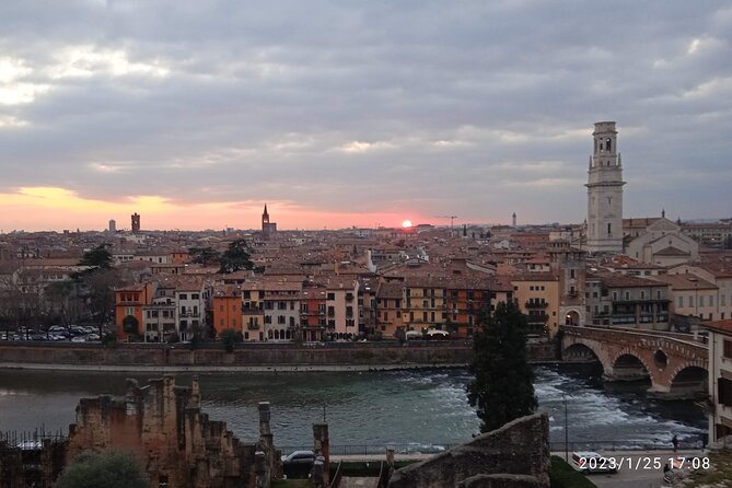 Hidden Verona & Kids Fun tour - Juliet’s courtyard and Verona’s literary legend