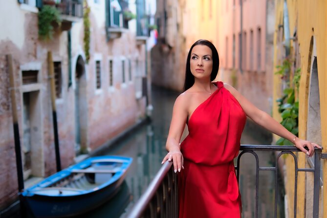 Iconic Photos and Adventure in Venice - Santa Croce: The Quiet Heart of the Route