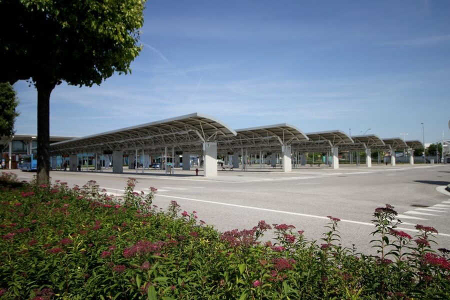 Jesolo Lido: Express Bus to Noventa di Piave Designer Outlet - Leaving Jesolo Lido from the ATVO station