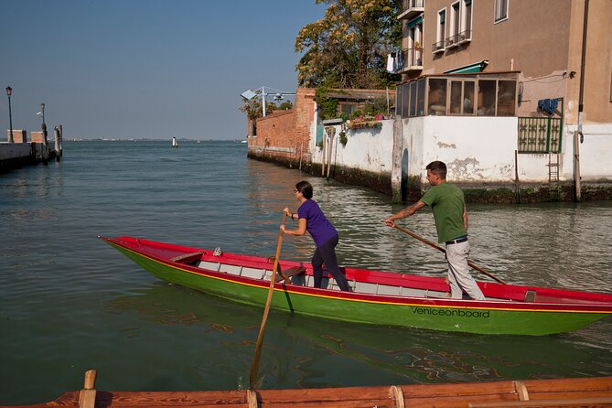 Learn to Row in the Venice Canals - The Boat Introduction and Venetian Rowing Lesson