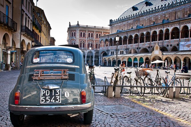 Live Padua as a local - The twin market squares, Piazza delle Erbe and Piazza della Frutta