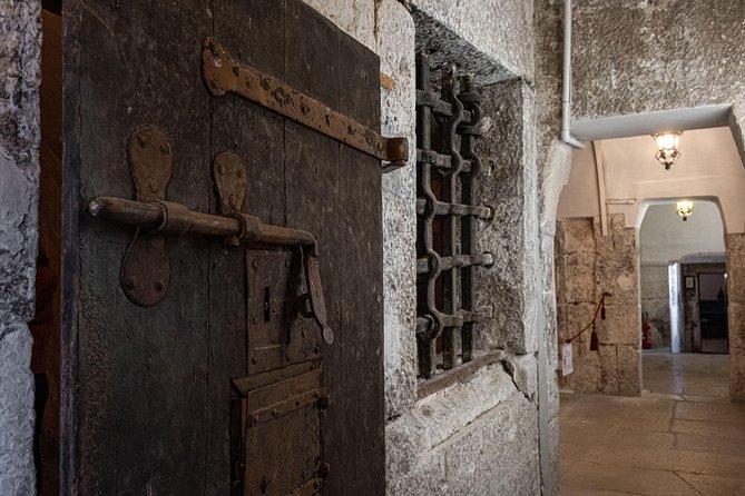 Lords of the Night Prisons Palace: Cells & Torture Tools Visit - What you learn about the Council of Ten