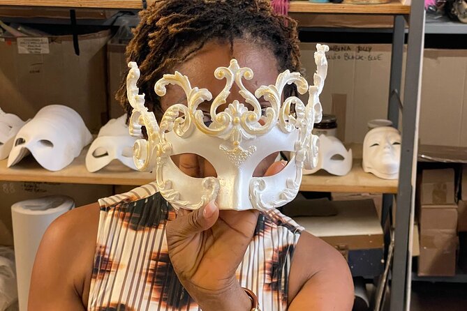 Make a Venetian Mask and Craft your Imagination - Carta Alta and its movie connections