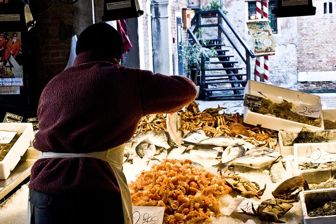 Market Tour and Dining at a Local's Home in Venice - From market basket to family cookbook