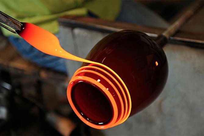 Molten glass magic - Glassblowing class - PRIVATE - Certificate, return boat, and total timing