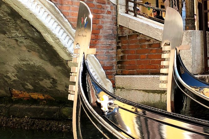 Morning Walking Tour of Venice with Gondola Ride - La Fenice connects Venice with opera