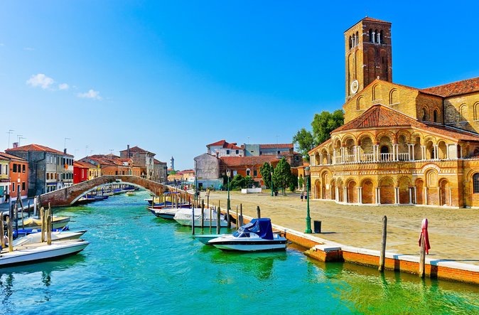 Murano, Burano and Torcello Half-Day Sightseeing Tour - Three lagoon islands in one half-day