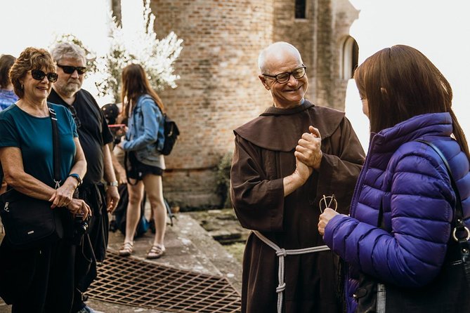 Murano Burano Islands Boat Tour Glass Factory & St Erasmo Winery - How the guides shape the experience