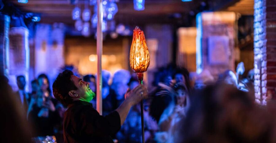 Murano: Glass Blowing Demonstration with Optional Drinks - Key points at a glance