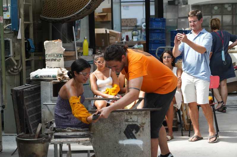 Murano: In Depth Glass Factory Guided Tour - Start at the gallery, not the factory