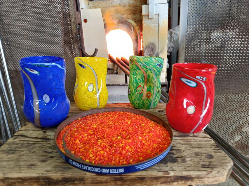 Murano: make your item with a glass master and take it home - Entering the Gino Mazzuccato factory