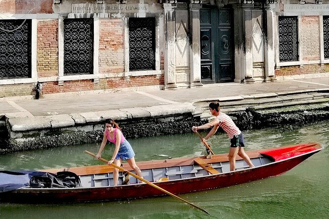 Off the Beaten Path Walk in Venice - San Pantalon, a ceiling that changes the scale of the visit