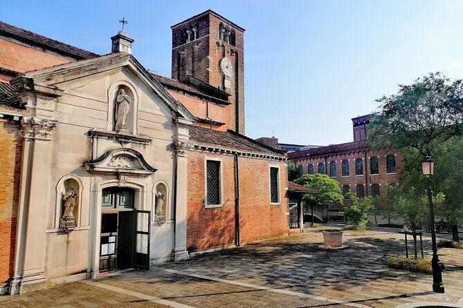 Off the Beaten Path Walk in Venice - Squero San Trovaso and the making of gondolas