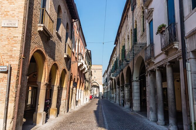 Padova Scavenger Hunt and Sights Self-Guided Tour - What the $10.63 price really buys you