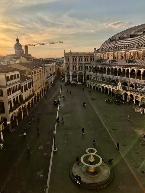Padua: guided walking tour with an art historian - Saint Anthony’s Basilica and its medieval frescoes