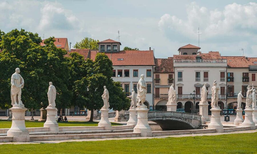 Padua: small group city tour with the Scrovegni Chapel - Palazzo della Ragione and civic Padua