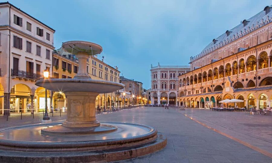 Padua: small group city tour with the Scrovegni Chapel - What the small group changes