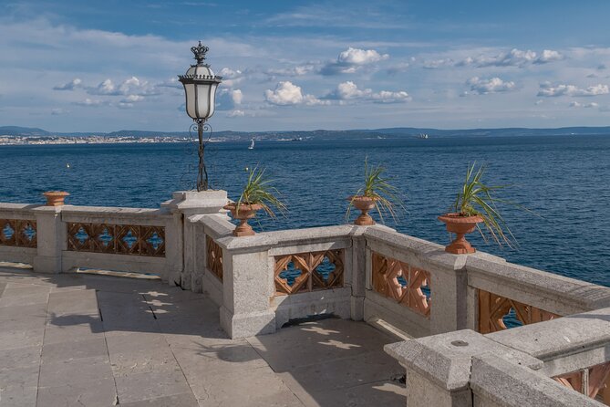 Panoramic Tour of Trieste and Miramare Castle - What the guide can add to the day