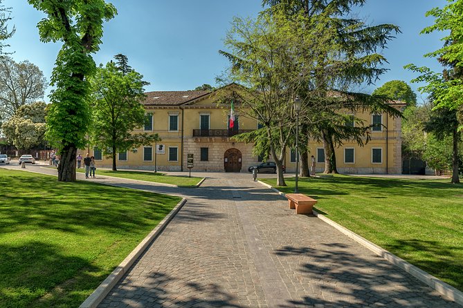 Peschiera Walking Tour- Passeggiata nella storia - Finding Roman remains inside the fortifications