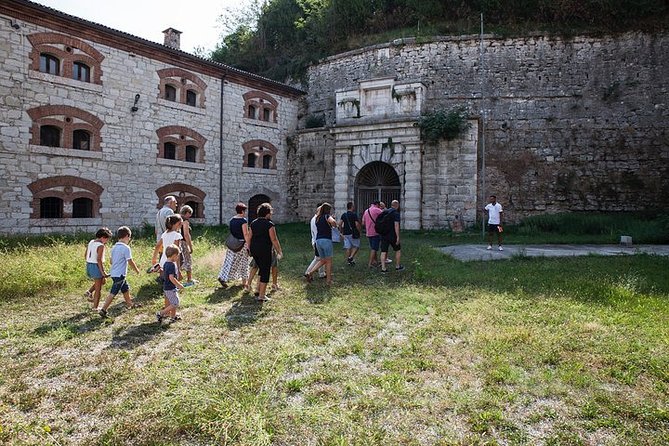 Peschiera Walking Tour- Passeggiata nella storia - A stop inside the Palazzina storica