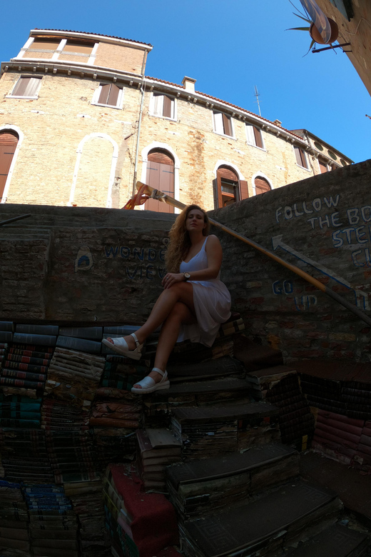 Photo with a professional photographer in Venice - Who should book this Venice photo tour