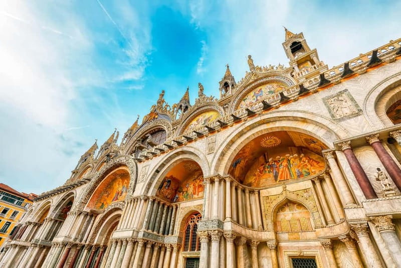 Priority Access St. Mark's Basilica Tour with Terrace Option - Dress, bags, and practical limits