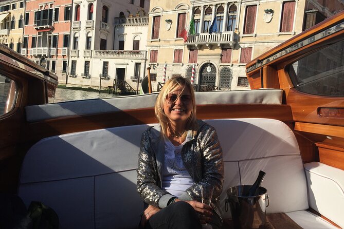 Private Arrival Transfer: Marco Polo Airport to Venice Cruise Terminal - Leaving Marco Polo Airport without the taxi line