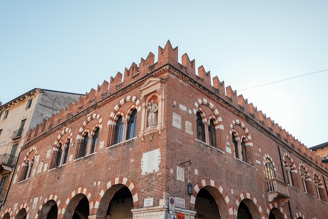 Private City Kickstart Tour: Verona - Giusti Palace and Garden in eastern Verona