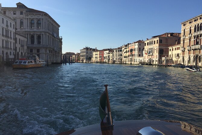 Private Departure,Transfer: Venice Cruise Terminal to Marco Polo Airport - The main weakness: reliability is important at the port