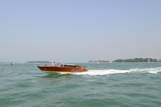 Private Departure Transfer: Venice Hotels to Venice Train or Bus Station - The private boat ride to Santa Lucia