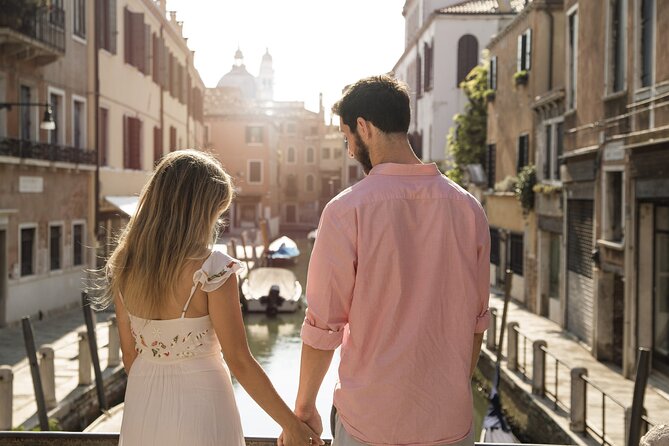 Private Gondola Ride and Photoshoot - Why the personal photographer matters