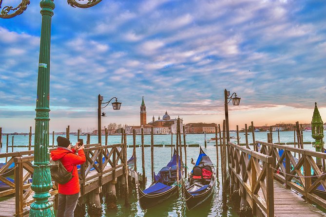Private Gondola Ride in Venice - The Grand Canal and Venetian palaces