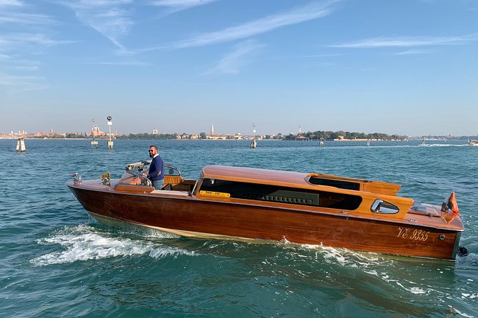 Private Grand Canal Boat Tour , Murano and Burano 6 hours - Guides who shape the day