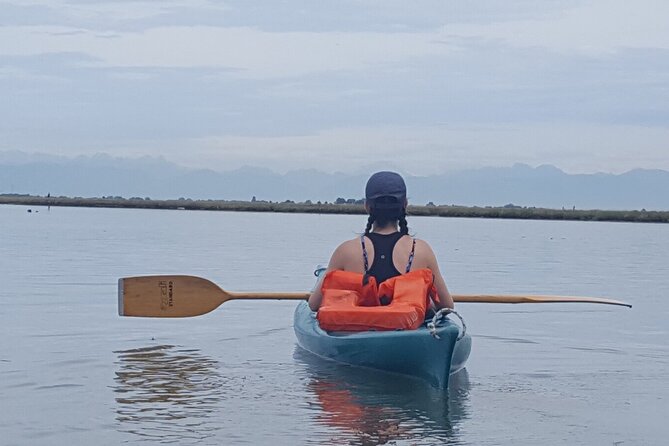 Private Kayak Tour in the Venetian Lagoon - Learning the kayak before entering the shallows