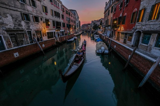 Private Mini Venice Photo Walk 2 Hours - Who will get the most from this walk