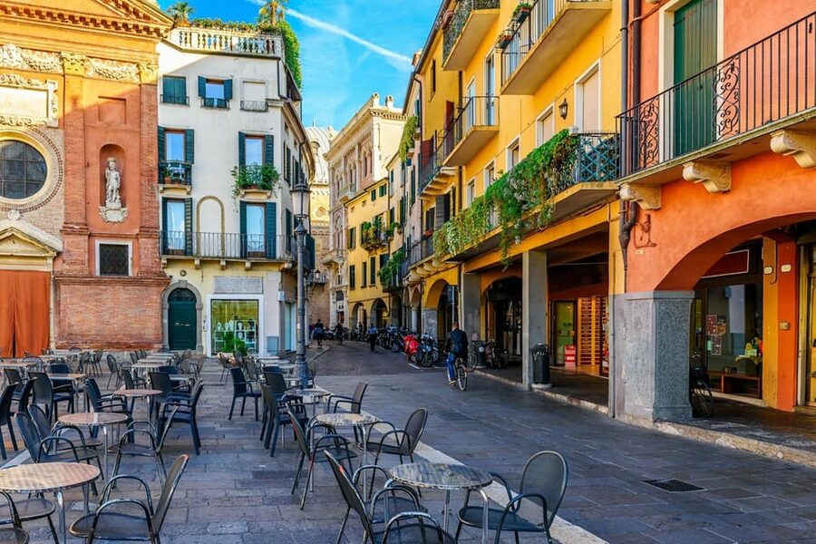 Private Padua Top City Sights Guided Tour - Palazzo della Ragione and medieval Padua